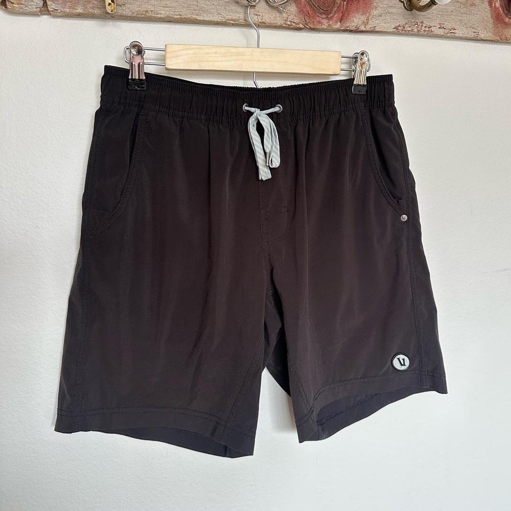 Vuori Men's Black Athletic Shorts Size Large
